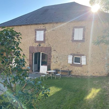 Gite Guiroya Saint-Jean-le-Vieux  Eksteriør bilde